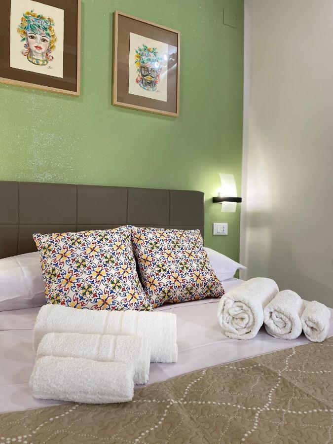 Tanto Di Cappello Home Palermo Eksteriør billede